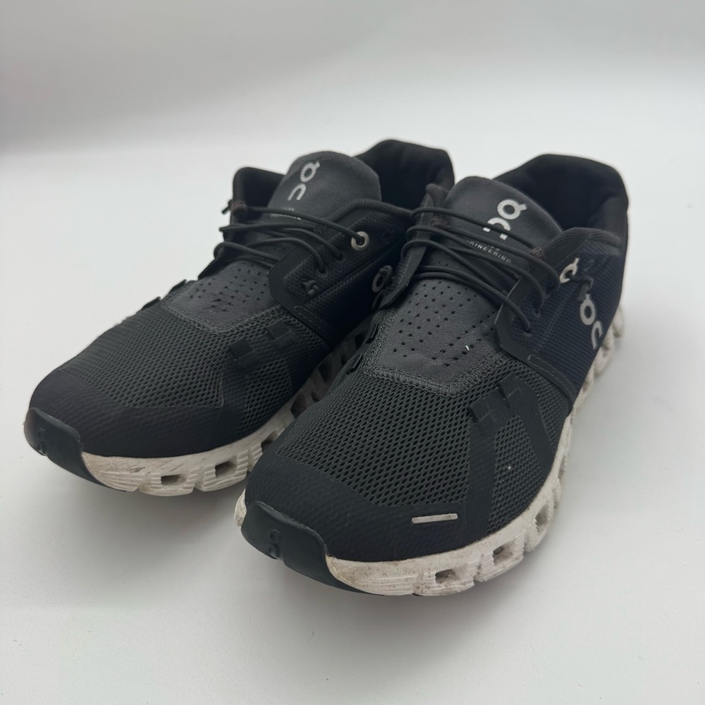 On Cloud 5 Women’s Running Shoes Size 8.5 – Lightweight Cushioned Sneakers